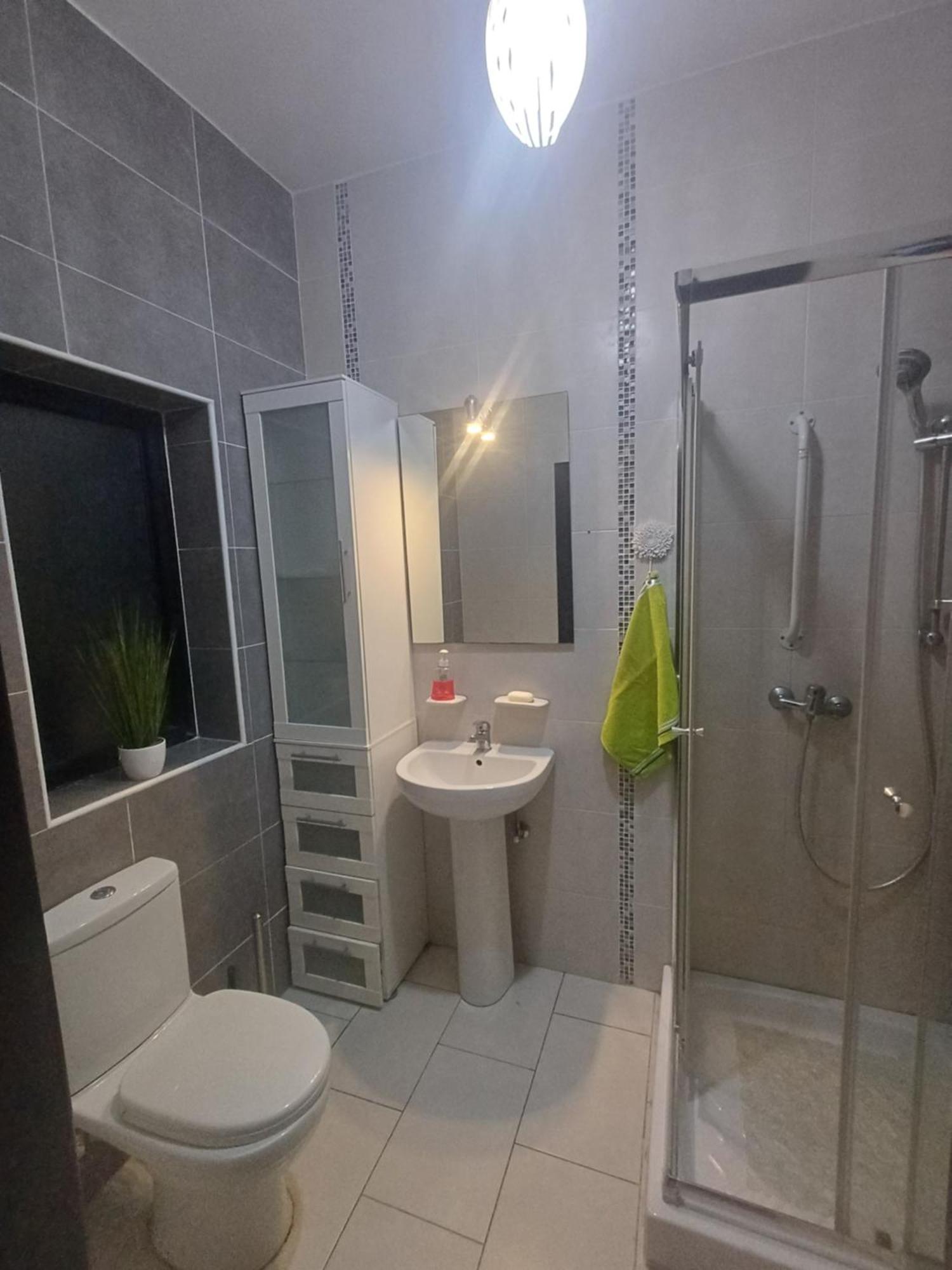 Apartamento Inessa'S Flat Pietà Exterior foto